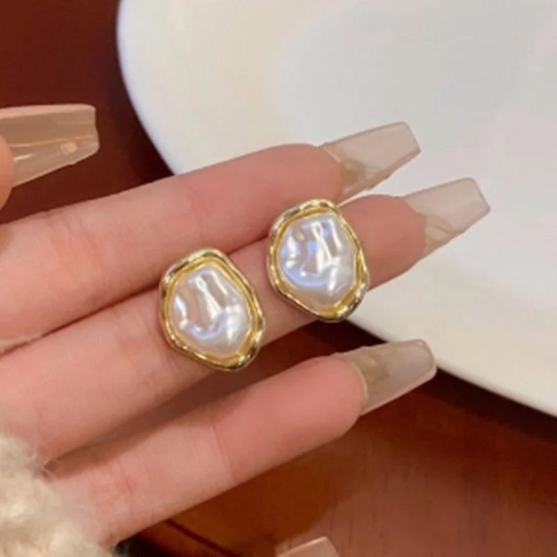 Trending Imitation Pearl Circle Stud Earrings For Woman New In 2025 Fashion Party Round Elegant Korean Earring Jewelry Wholesale