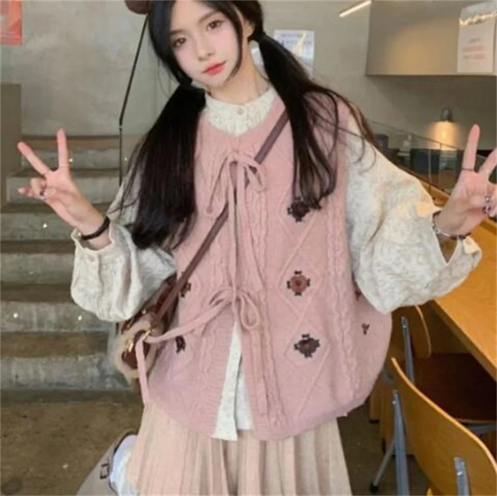 Cardigan Embroidered knitted Sweet vest Women 2026 Spring Autumn New Loose Sleeveless Sweater Waistcoat Female All-match Tops
