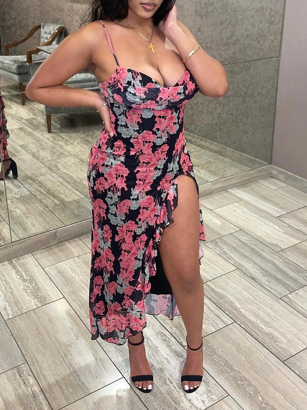Women's fashionable beach retro floral print fashion dress with suspender dress