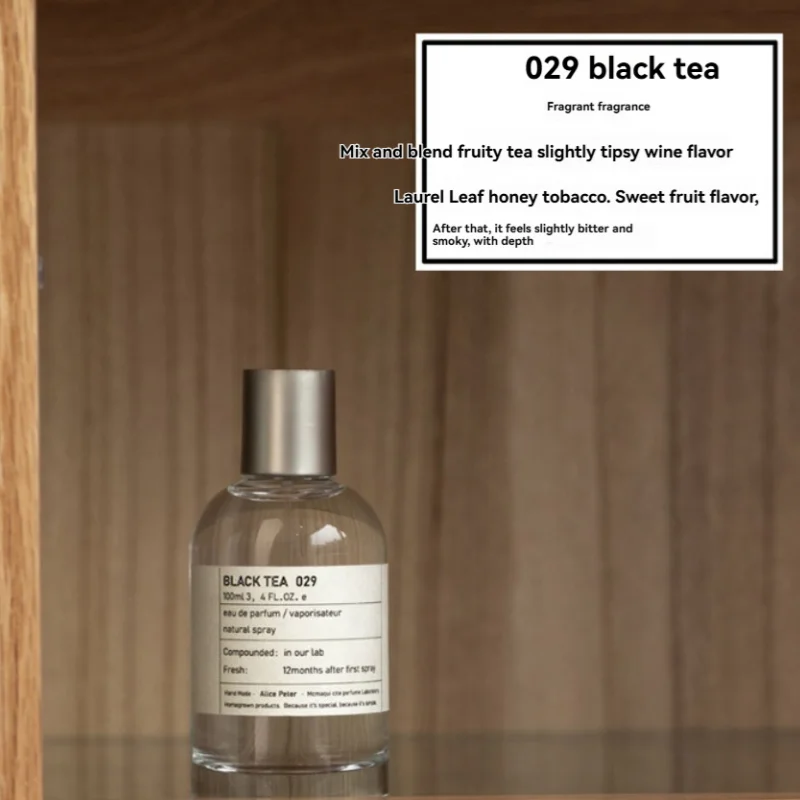 Fresh and pleasant. This sandalwood fresh unisex perfume comes in a 100ml eau de toilette, featuring classic fruity notes.