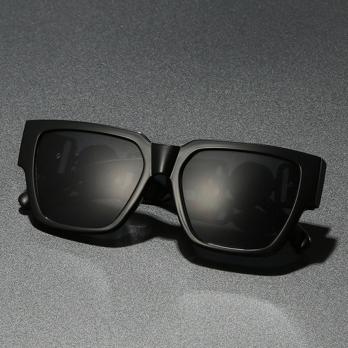 2025 Newest Luxury Sunglasses For Men And Women Square Lion Brand Designer Unisex Glasses Classic Style UV400