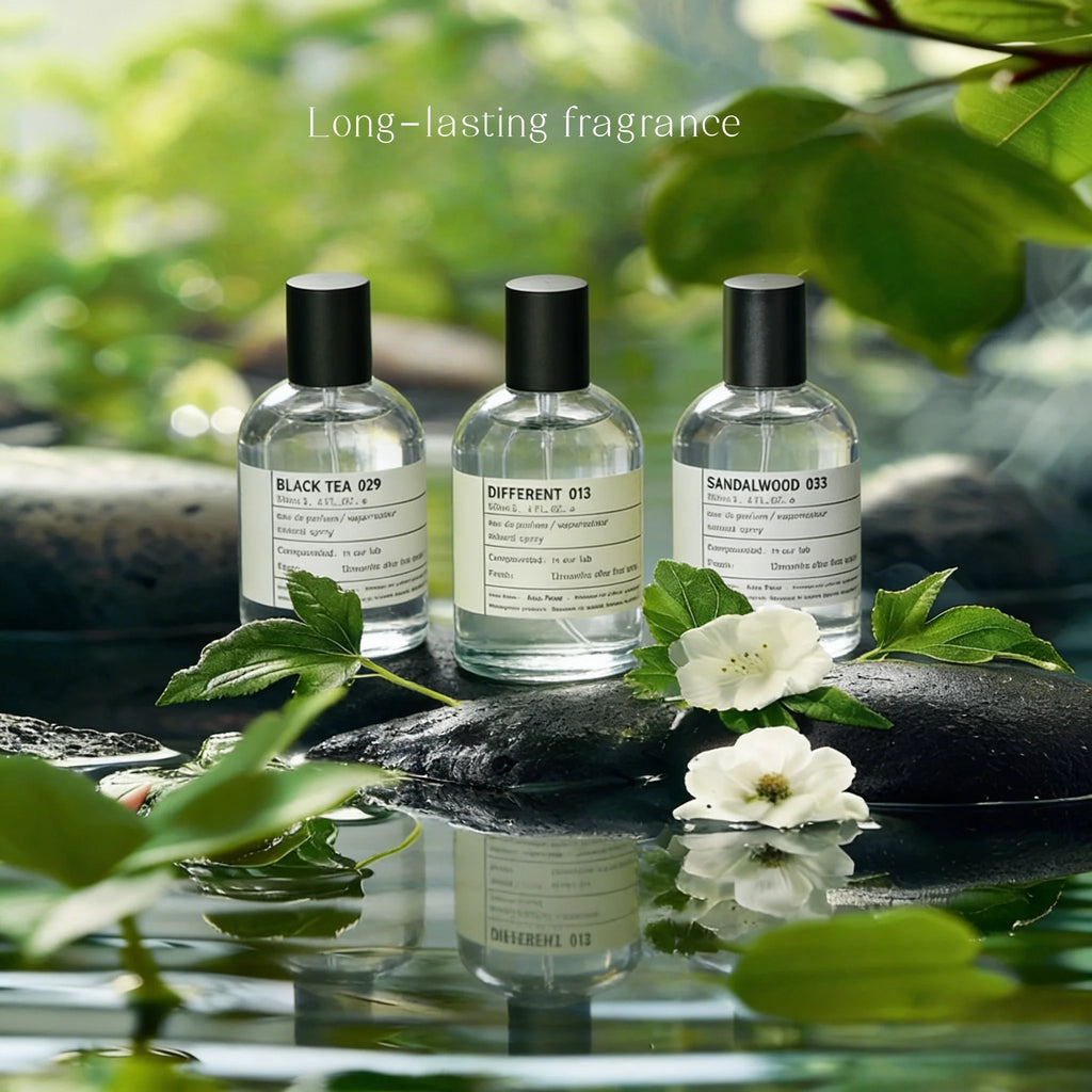 Fresh and pleasant. This sandalwood fresh unisex perfume comes in a 100ml eau de toilette, featuring classic fruity notes.