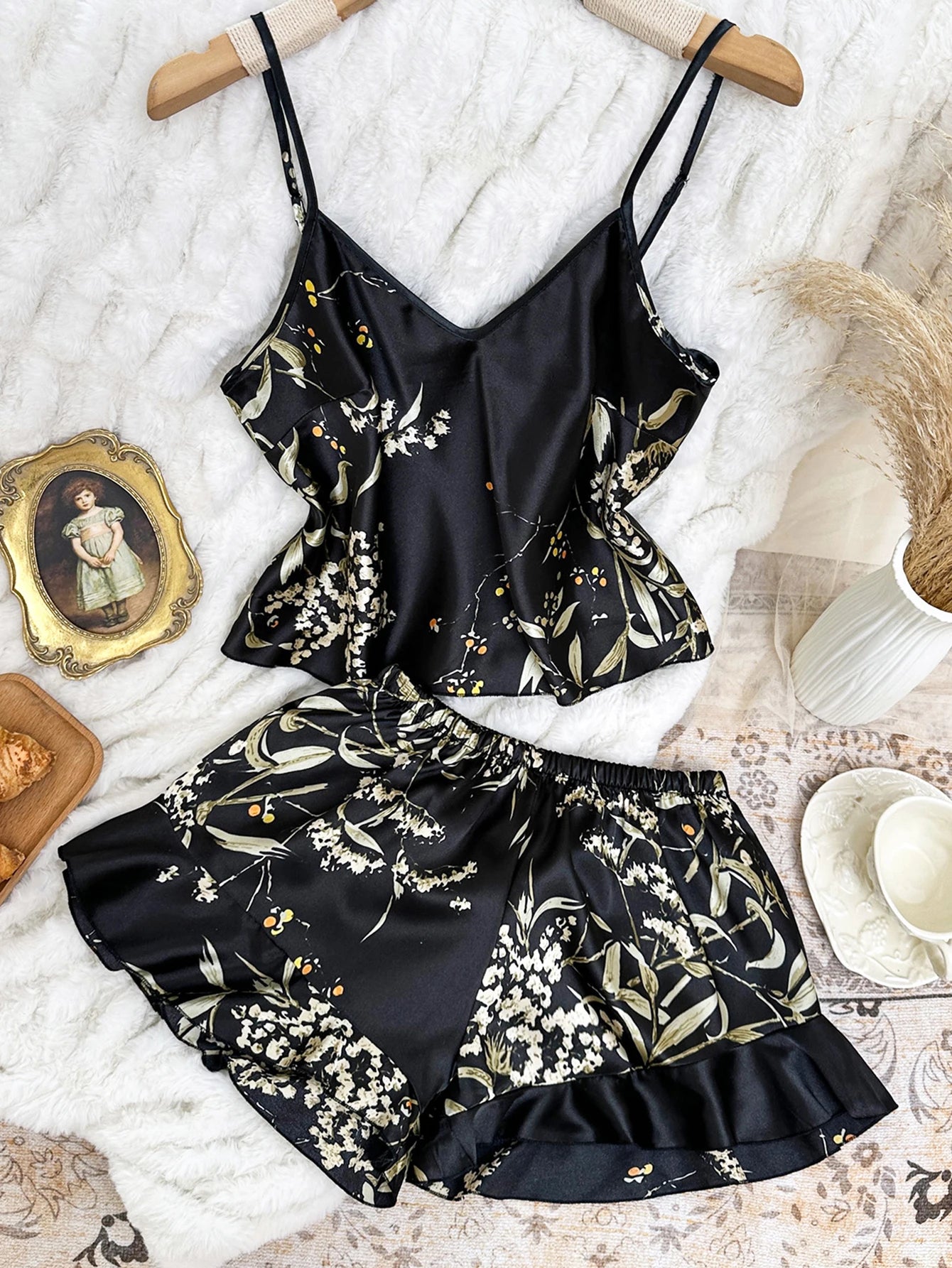 V Neck Women's Pajama Set Cherry Print Elegant and Gentle Halter shorts Casual and Comfortable Sleepwear Suit for home wear